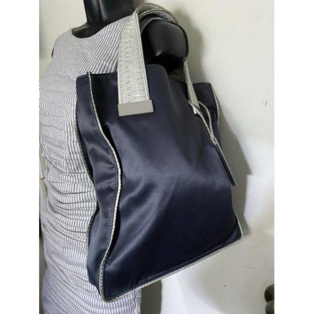 Devi Kroell Shoulder Bag Black Nylon Fabric Tote - Picture 9 of 12